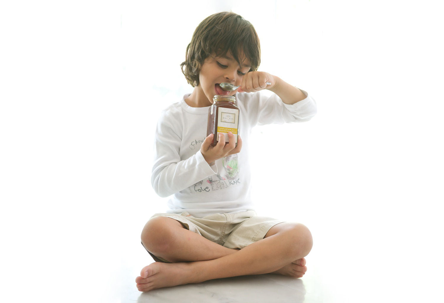 is-raw-honey-safe-for-children-balqees